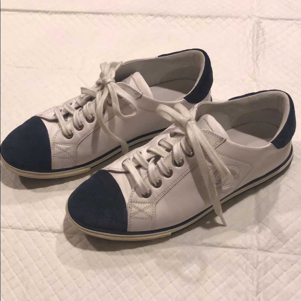 Chanel white sneakers size 36 - Picture 5 of 6